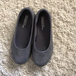 Sketchers GOGA MAX shoes